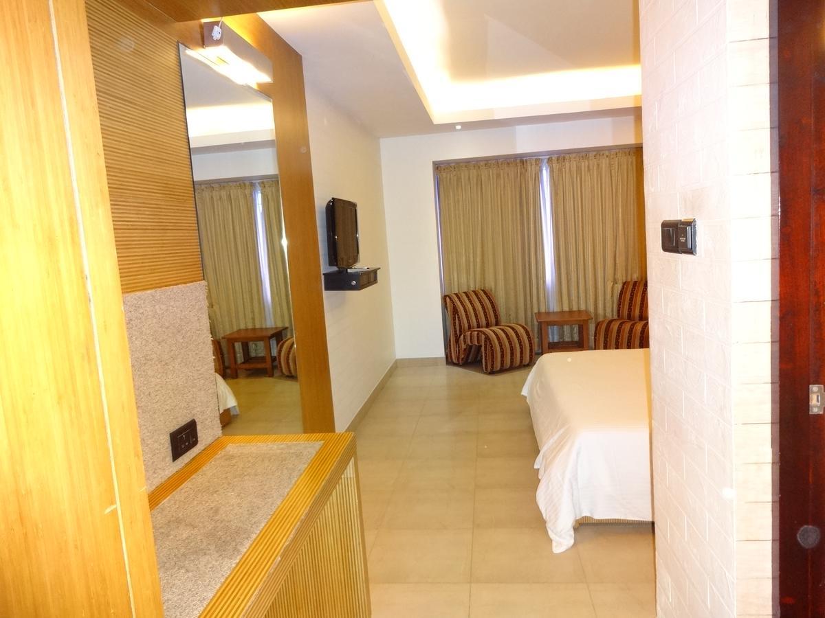 The Castello Residency Otel Coimbatore Dış mekan fotoğraf