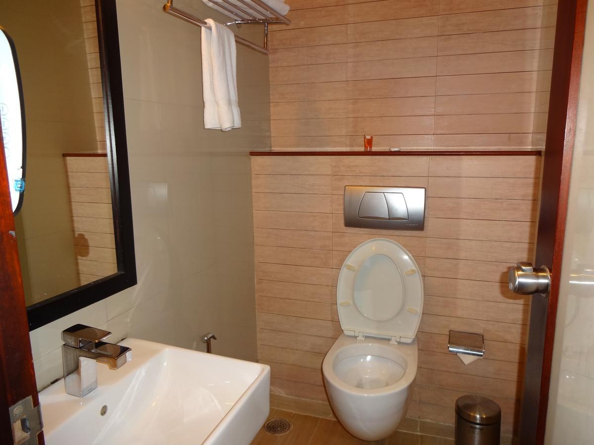The Castello Residency Otel Coimbatore Dış mekan fotoğraf